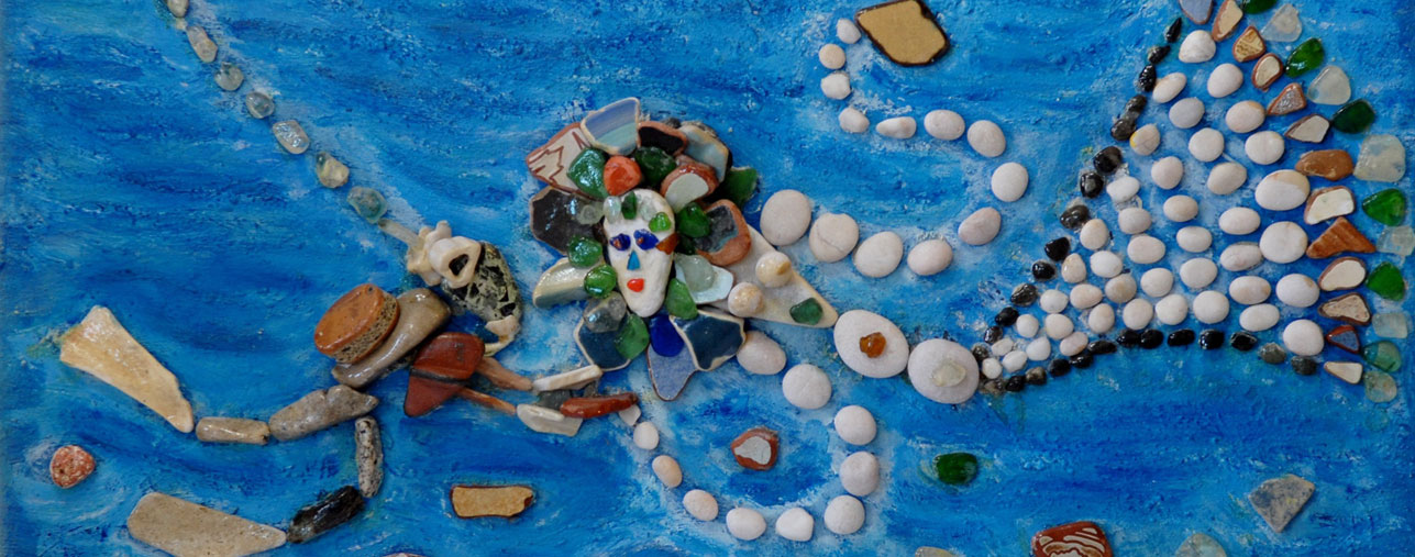 Incontri Sognati nei Fondali Marini Opera realizzata con pietre naturali su plexiglas che raffigura l'incontro fantastico tra un subacqueo e una sirena in un suggestivo paesaggio sottomarino.